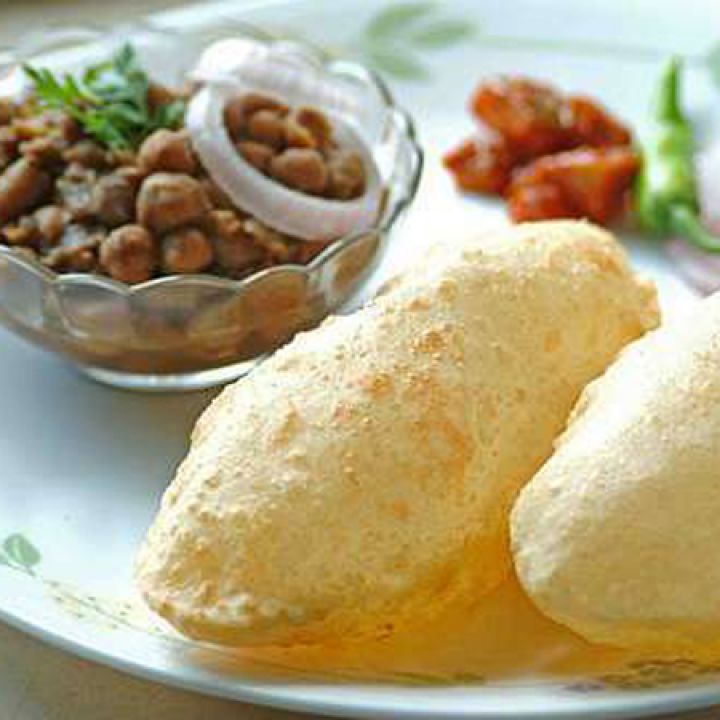 Chola Bhatura